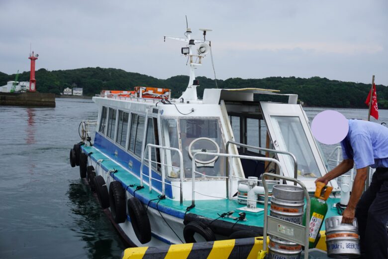 渡鹿野島渡し舟