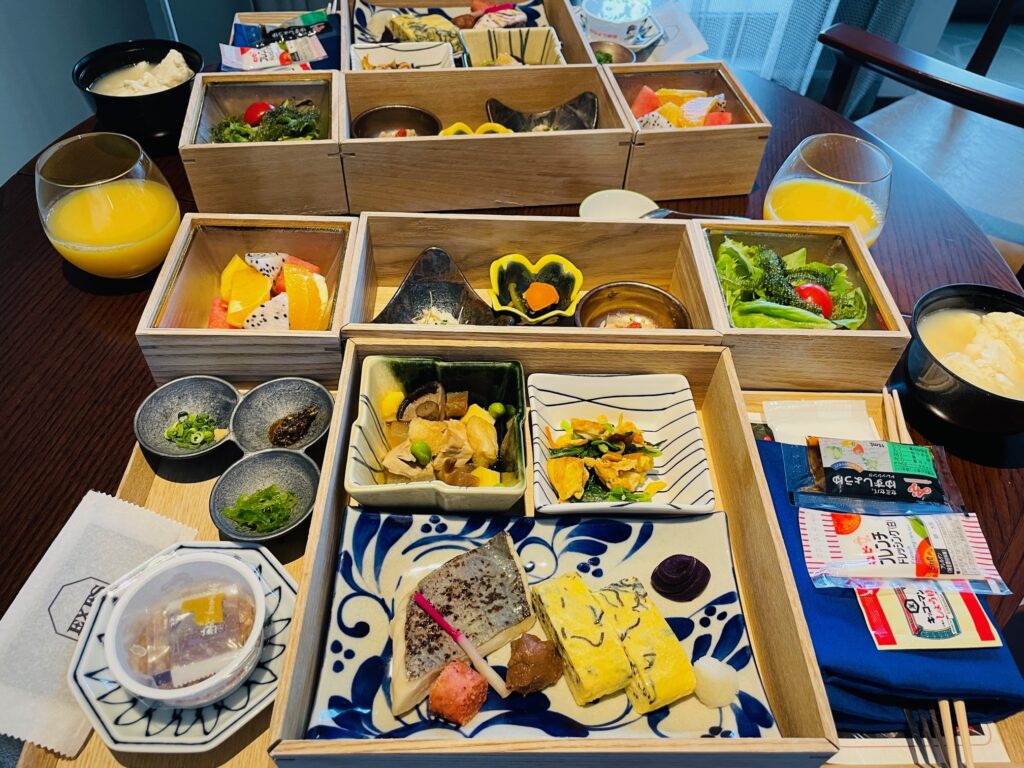 沖縄かりゆしリゾートEXES那覇_朝食
