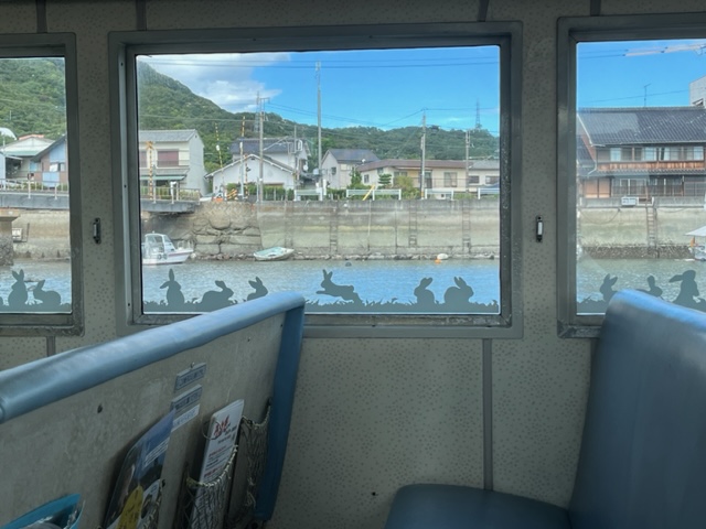 大久野島_フェリー_窓