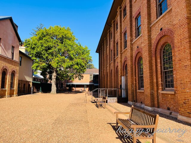 ハイドパークバラックス博物館、中庭