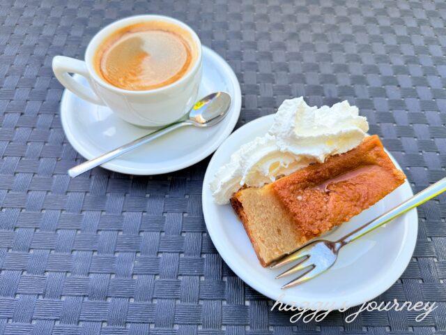 カストロへリス、カフェ