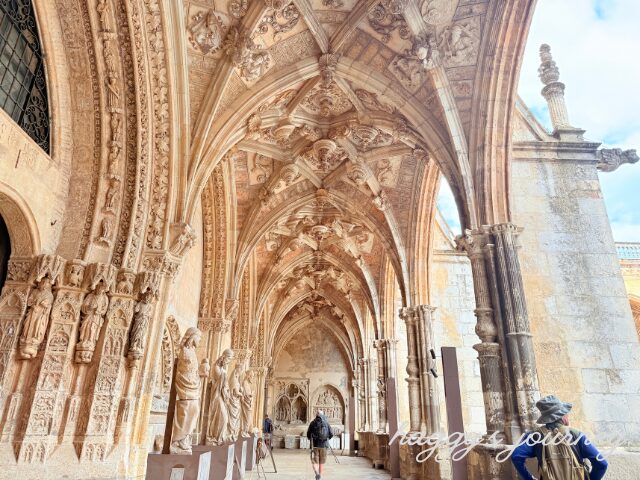 レオン大聖堂、内部