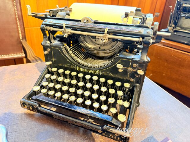 カサ・ボティネス、展示