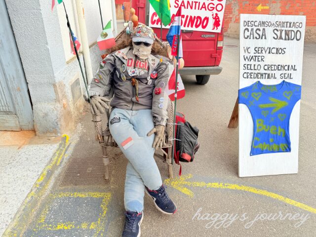 ビリャレス・デ・オルビゴ、マネキン