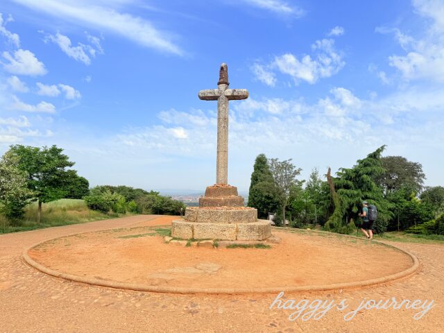 サン・フスト・デ・ラ・ベガ、十字架