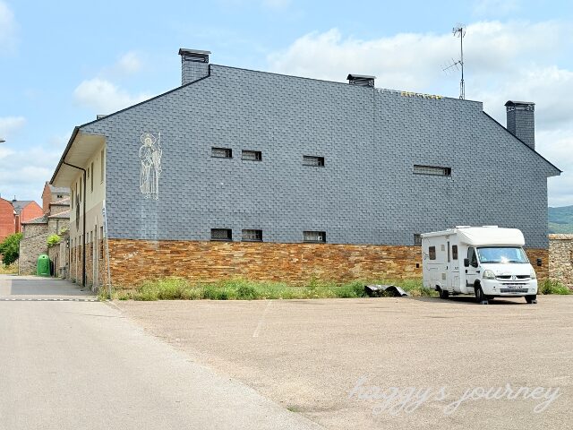 ポンフェラダ、アルベルゲ