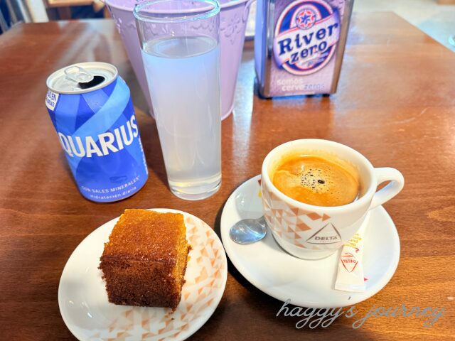 アクエリアスとコーヒーとケーキ
