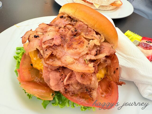 オ・ピノでハンバーガーランチ